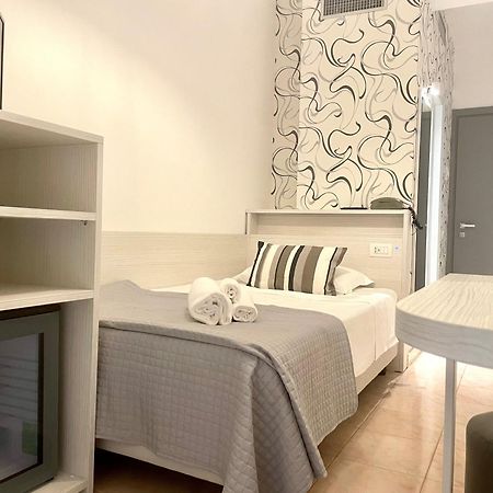 Hotel Maestri Риччоне Экстерьер фото