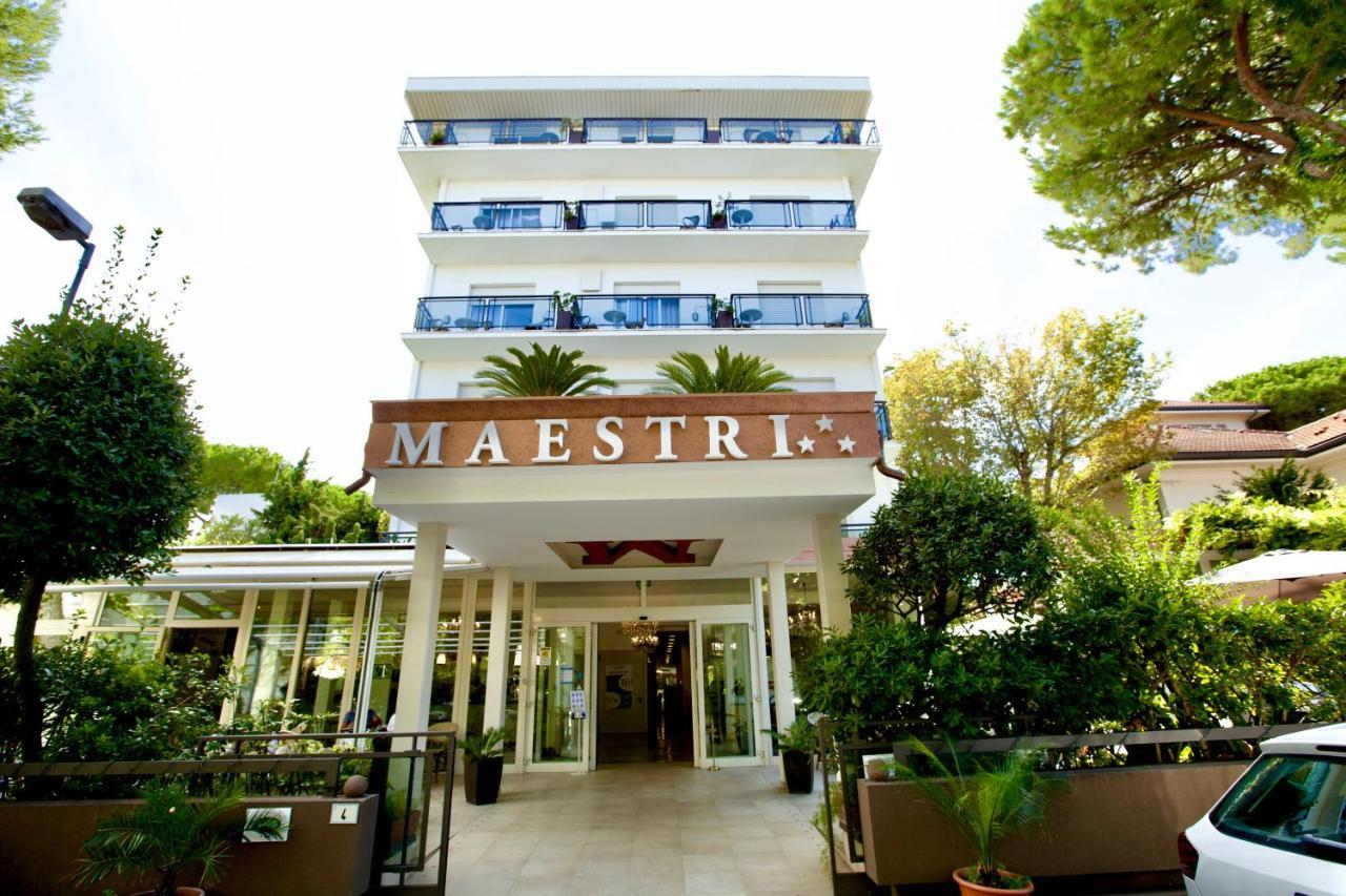 Hotel Maestri Риччоне Экстерьер фото