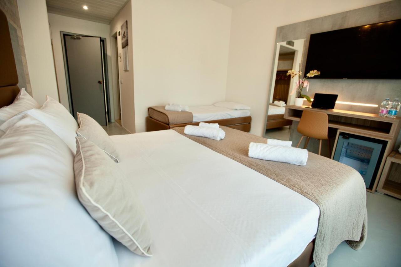 Hotel Maestri Риччоне Экстерьер фото