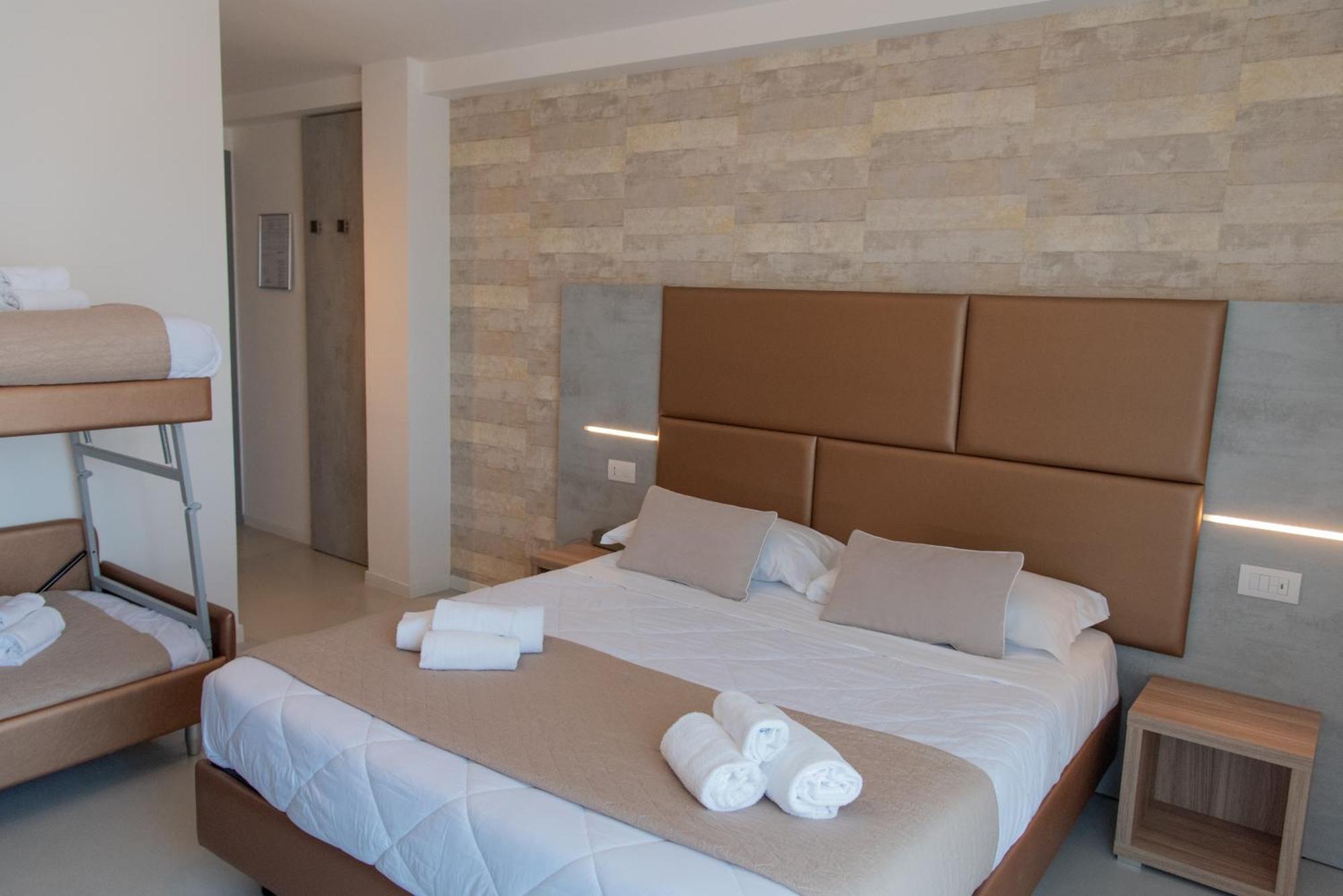 Hotel Maestri Риччоне Экстерьер фото