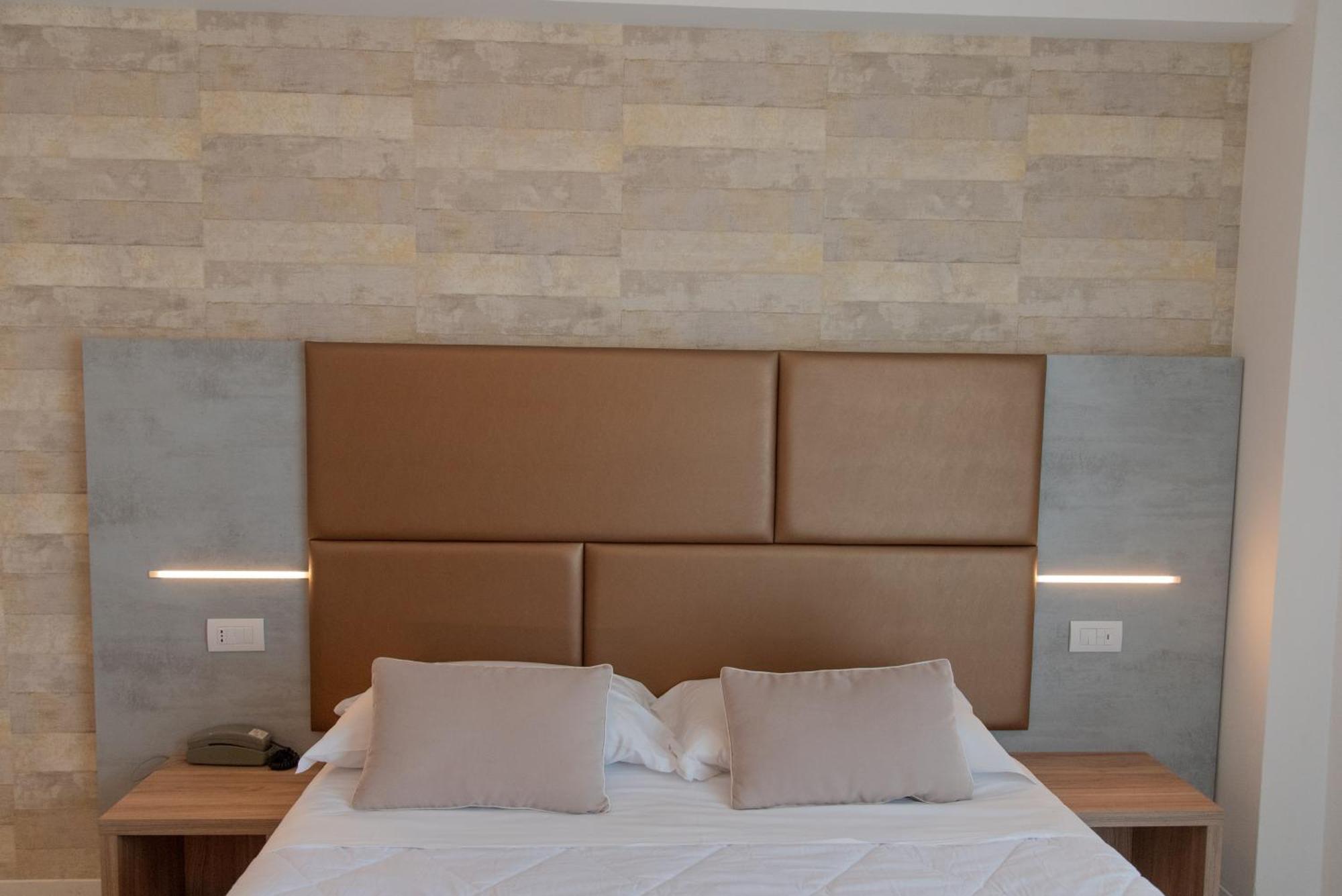 Hotel Maestri Риччоне Экстерьер фото