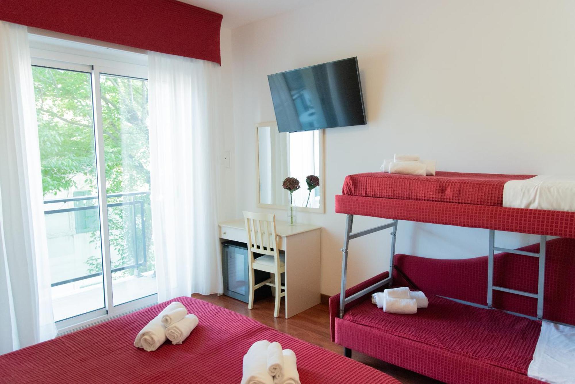 Hotel Maestri Риччоне Экстерьер фото